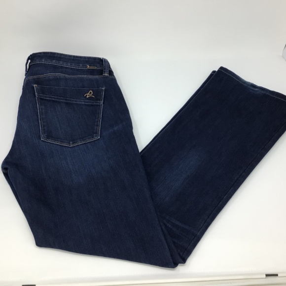 DL1961 Cindy Slim Bootcut 4 Way Stretch 360 Comfort Blue Size 30 - Picture 10 of 10